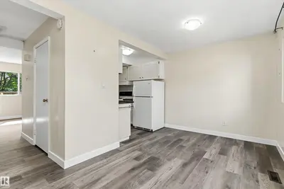 Interior photo 3 of 899 Abbotsfield RD NW NW