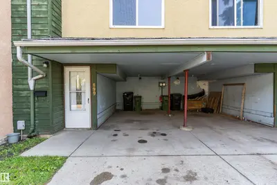 Interior photo 1 of 899 Abbotsfield RD NW NW