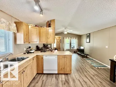 Interior photo 3 of 4810 48 AV