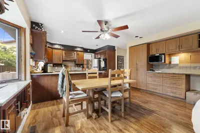 Interior photo 4 of 2 LAURISTON PL