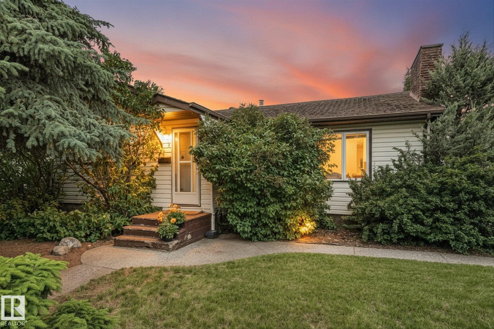15612 83 AV NW, Edmonton - 4 bedroom Detached Single Family for sale