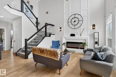 Interior photo 2 of 147 HENDERSON LI