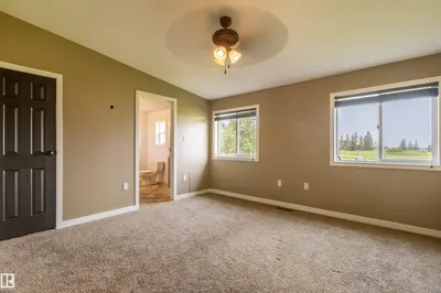 Interior photo 4 of 59425 Rg Rd 260