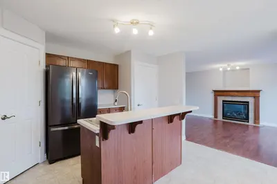 Interior photo 3 of 611 Hooke CO NW