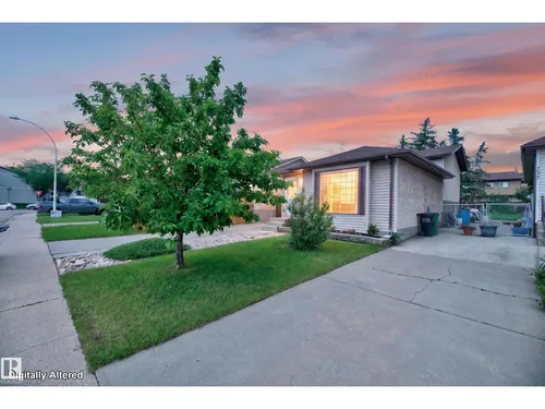 135 Hyndman CR NW, Edmonton - $315,000