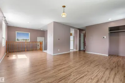 Interior photo 3 of 5212 46 ST