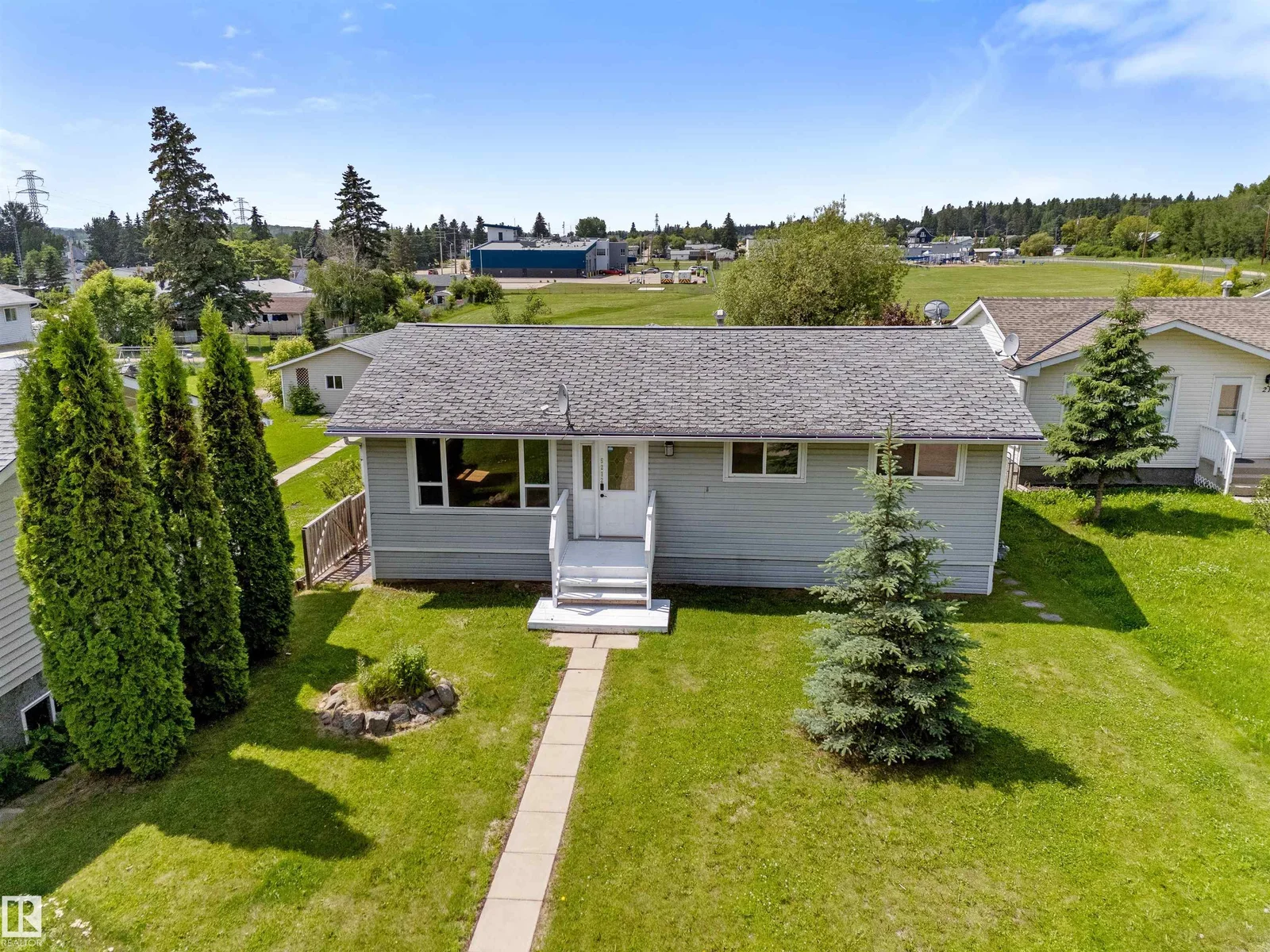 5212 46 ST, Wabamun - 4 bedroom Detached Single Family for sale