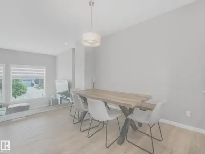 Interior photo 4 of 516 35 ST SW