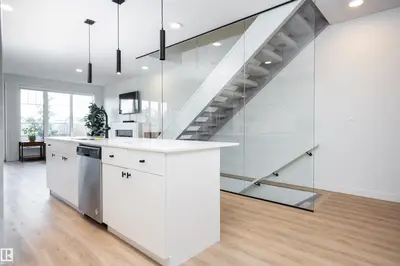 Interior photo 2 of 1091 EATON RD NW