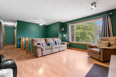 Interior photo 4 of #2 1511 PARKLAND DR