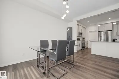 Interior photo 4 of 432 ROBERTS CR