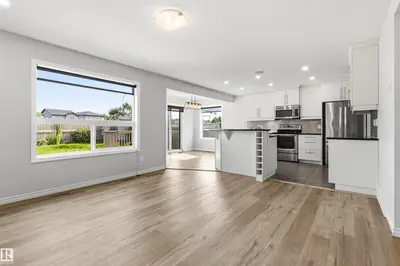 Interior photo 2 of 3214 22a AV NW