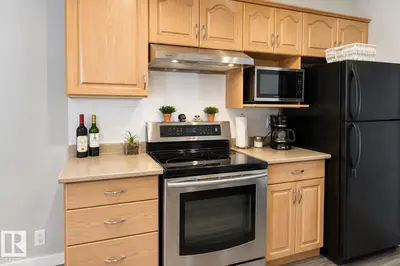 Interior photo 2 of 261 CALLINGWOOD TWO TW NW NW