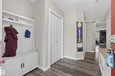 Interior photo 3 of 11 PETER ST