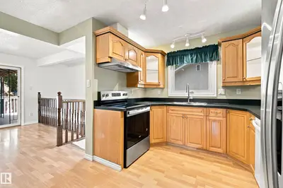 Interior photo 4 of 2 MORELAND RD