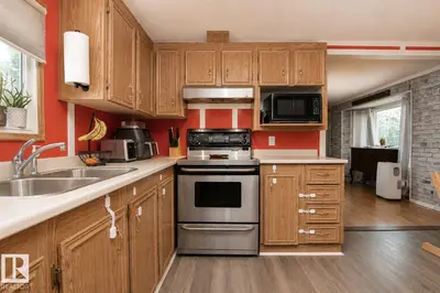 Interior photo 4 of 1036 Lakeland CR