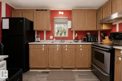 Interior photo 2 of 1036 Lakeland CR