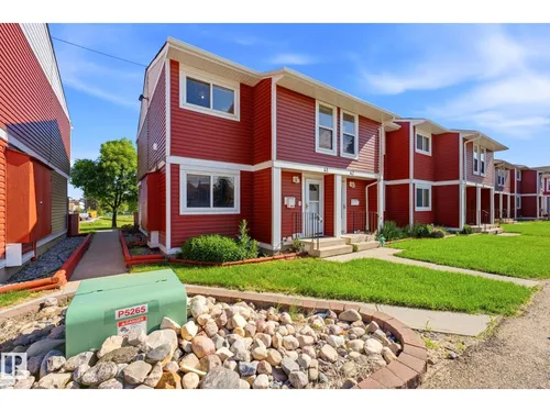 #41 4707 126 AV NW, Edmonton - $245,000