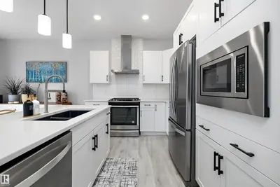 Interior photo 4 of 134 AMBLESIDE WY