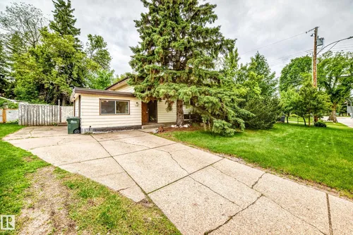 128 PINE ST, Sherwood Park - $370,000