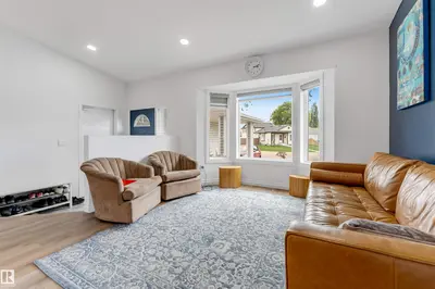 Interior photo 3 of 3332 43 ST NW