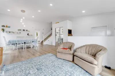 Interior photo 4 of 3332 43 ST NW