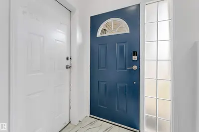 Interior photo 2 of 3332 43 ST NW