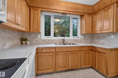 Interior photo 4 of 17603 85 AV NW NW