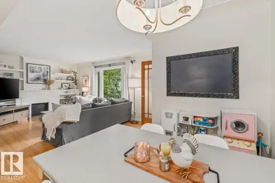 Interior photo 3 of 11430 122 ST NW