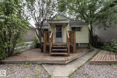 Interior photo 1 of 9820 79 AV NW