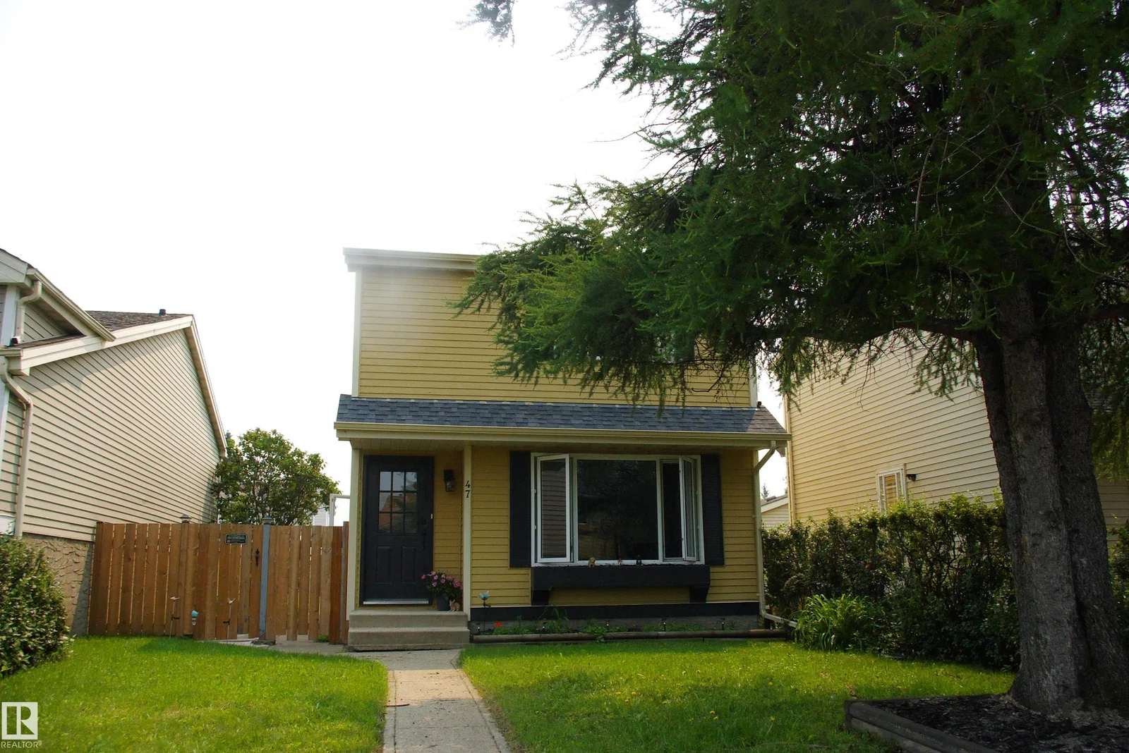 47 BIRCH DR, Gibbons - 3 bedroom Detached Single Family for sale
