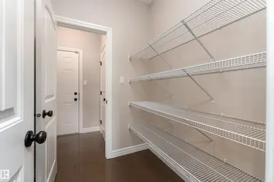 Interior photo 4 of 7916 18 AV SW