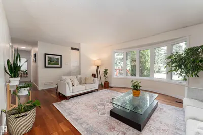 Interior photo 1 of 7816 142 ST NW