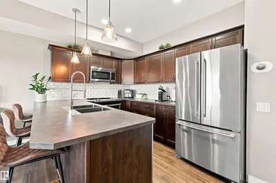 Interior photo 4 of #117 7293 SOUTH TERWILLEGAR DR NW