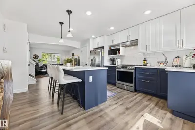 Interior photo 4 of 4264 SUMMERLAND DR