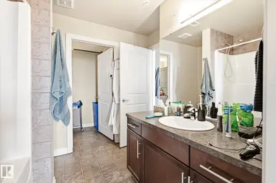Interior photo 2 of #402 10121 80 AV NW