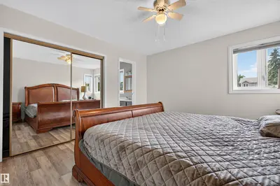 Interior photo 2 of 208 18 ST