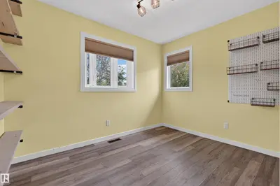 Interior photo 4 of 208 18 ST
