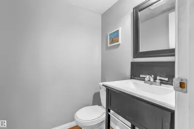 Interior photo 4 of 909 8 ST