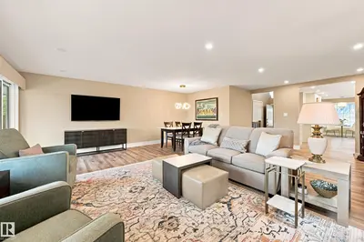 Interior photo 2 of 110 IRONWOOD PL NW
