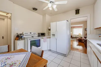 Interior photo 4 of 10932 88 AV NW