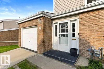 Interior photo 1 of 19 GRANDVIEW RG