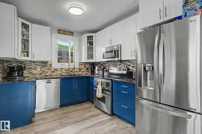 Interior photo 2 of 3622 115 AV NW