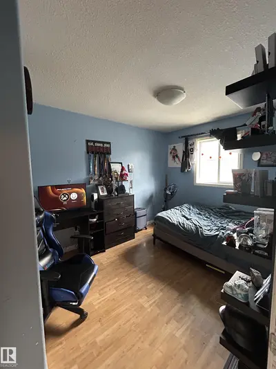 Interior photo 2 of 17 WILLOWBY CL
