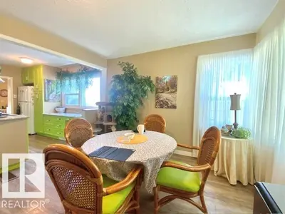 Interior photo 2 of 5417 48 ST