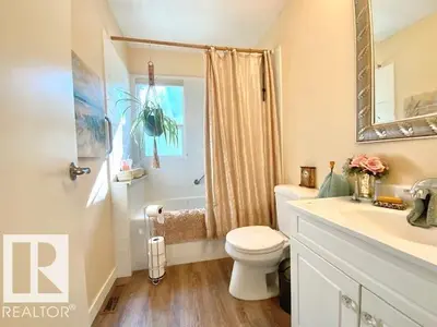 Interior photo 3 of 5417 48 ST