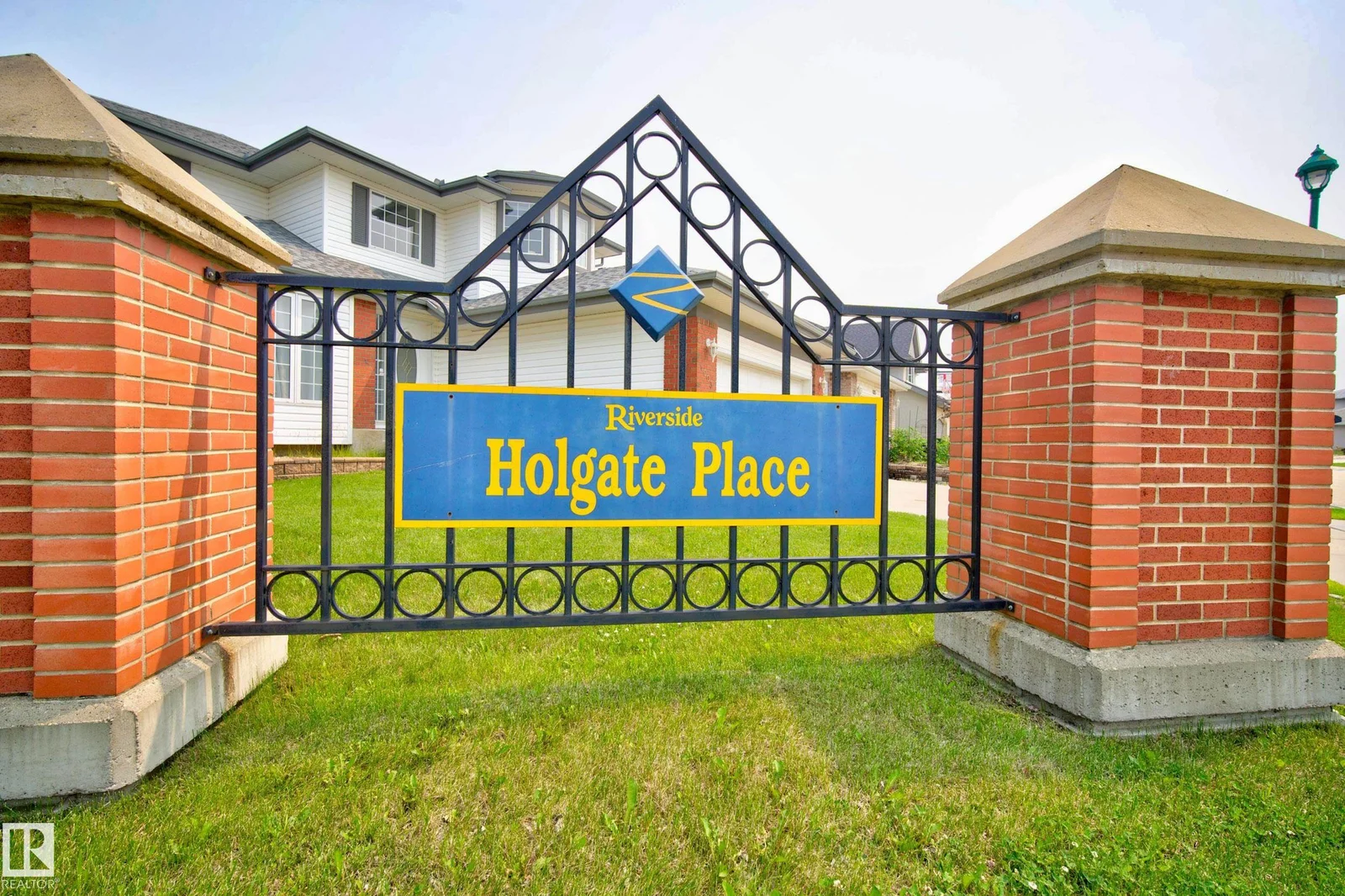 1017 HOLGATE PL NW, Edmonton - 2 bedroom Detached Single Family for sale