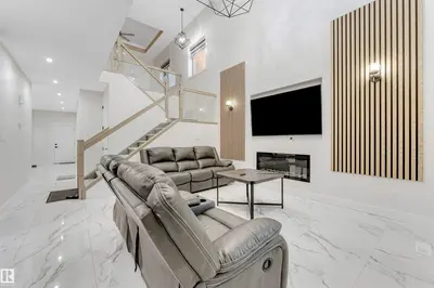 Interior photo 2 of 16916 47 ST NW