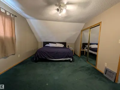 Interior photo 4 of 4806 50 AV