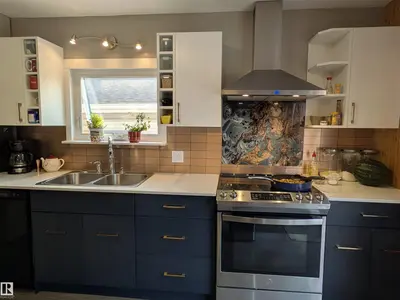 Interior photo 2 of 4806 50 AV
